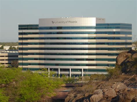 university of phoenix main campus.